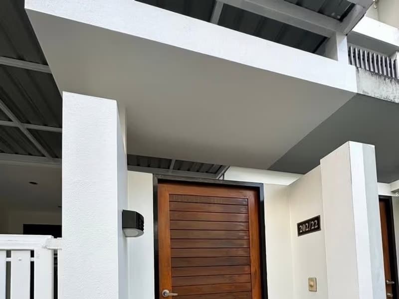 2 Bed Townhouse for Rent in San Sai