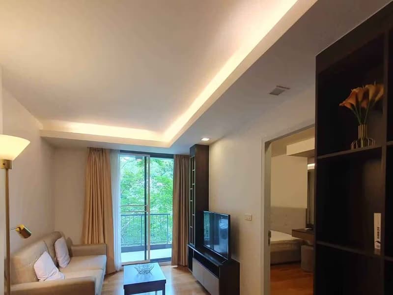 1 Bed Condo for Rent  Near Phloen Chit BTS