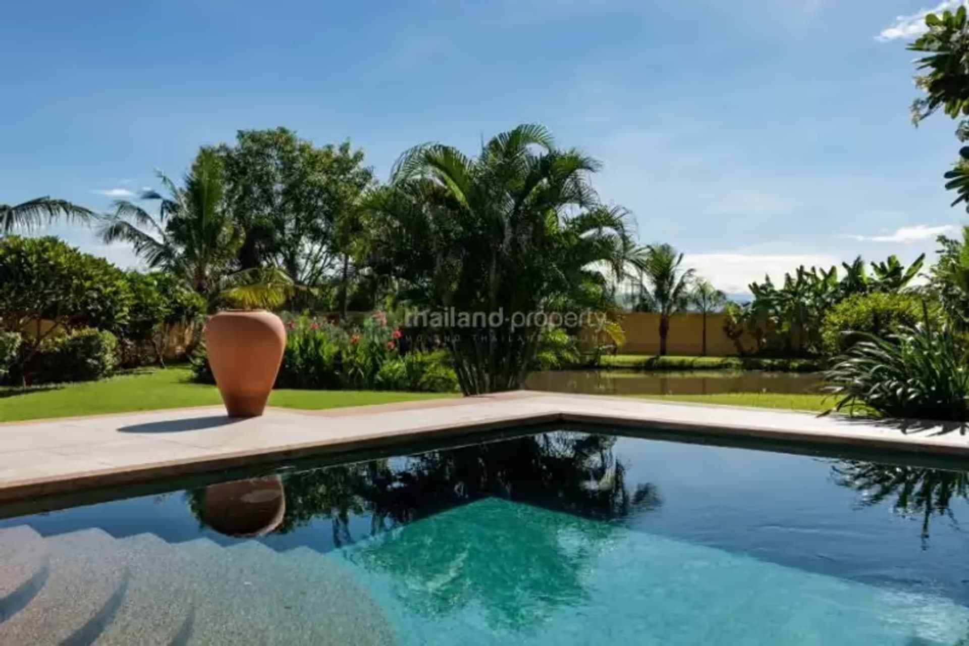 5 Bedroom House - Image 11