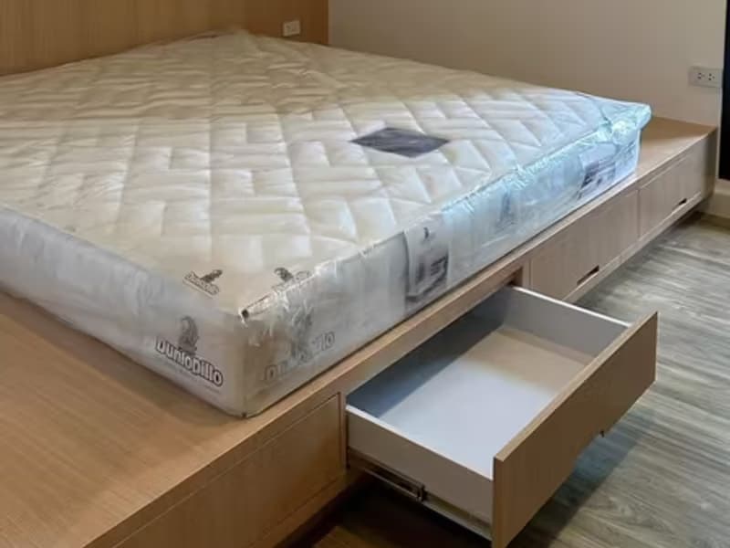  Condo for Sale at SR Land Condo