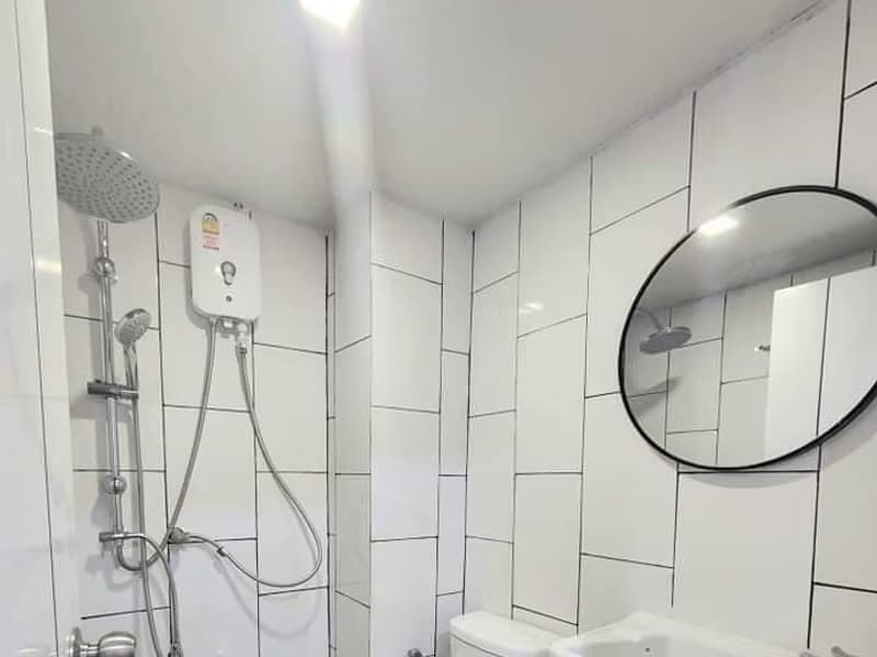 Condo for Sale, Sale w/Tenant at Lanna Condo