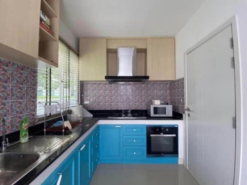 4 Bed House for Rent in Bang Phli