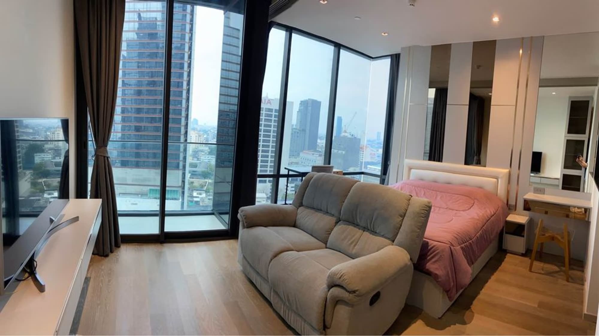 Condo for Sale at Ashton Silom - Image 1