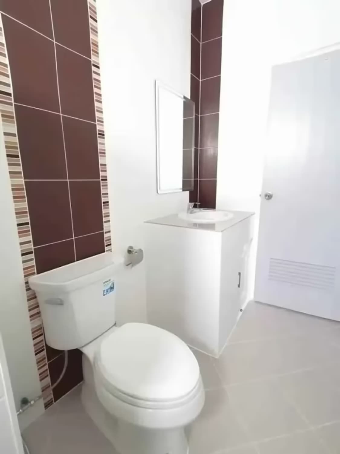 3 Bedroom House - Image 10