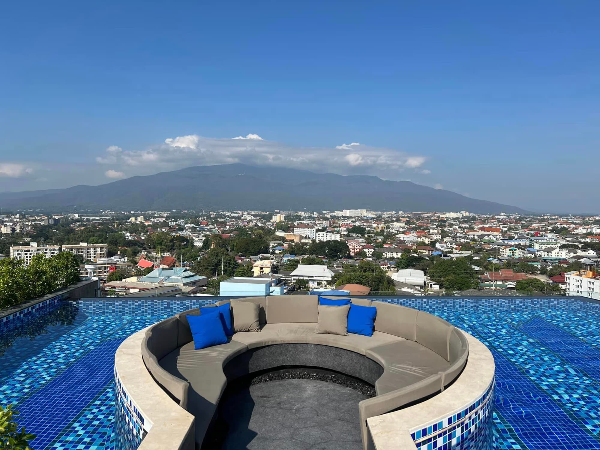 Condo for Rent at Astra Sky River - Image 11