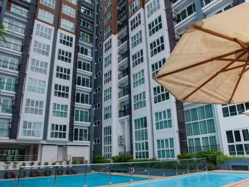 1 Bedroom Condo