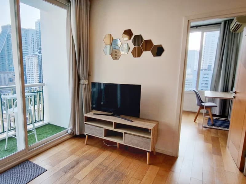 1 Bed Condo for Sale  Near Asok BTS