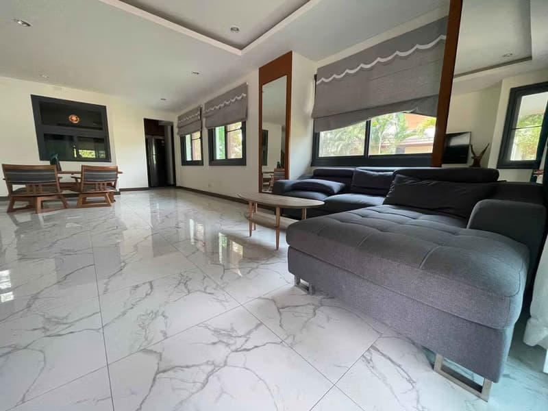 4 Bed House for Rent in Hang Dong