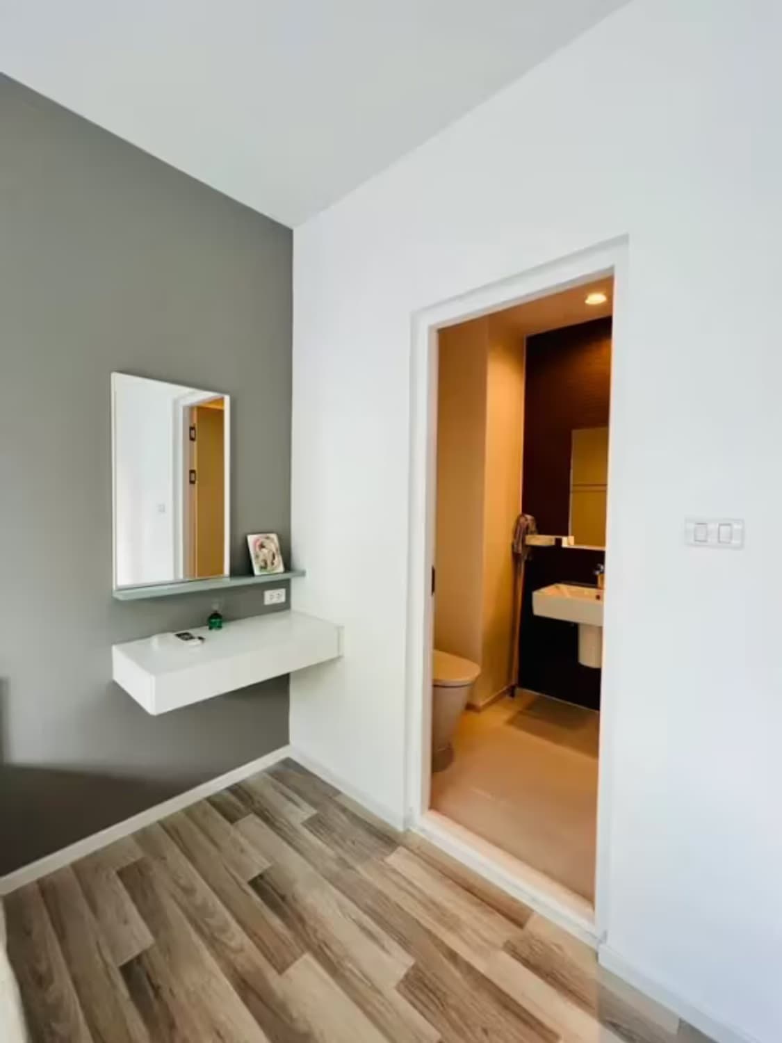 1 Bedroom Condo - Image 6