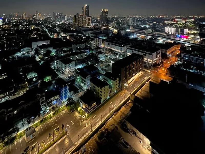 2 Bed Condo for Rent in Phra Khanong