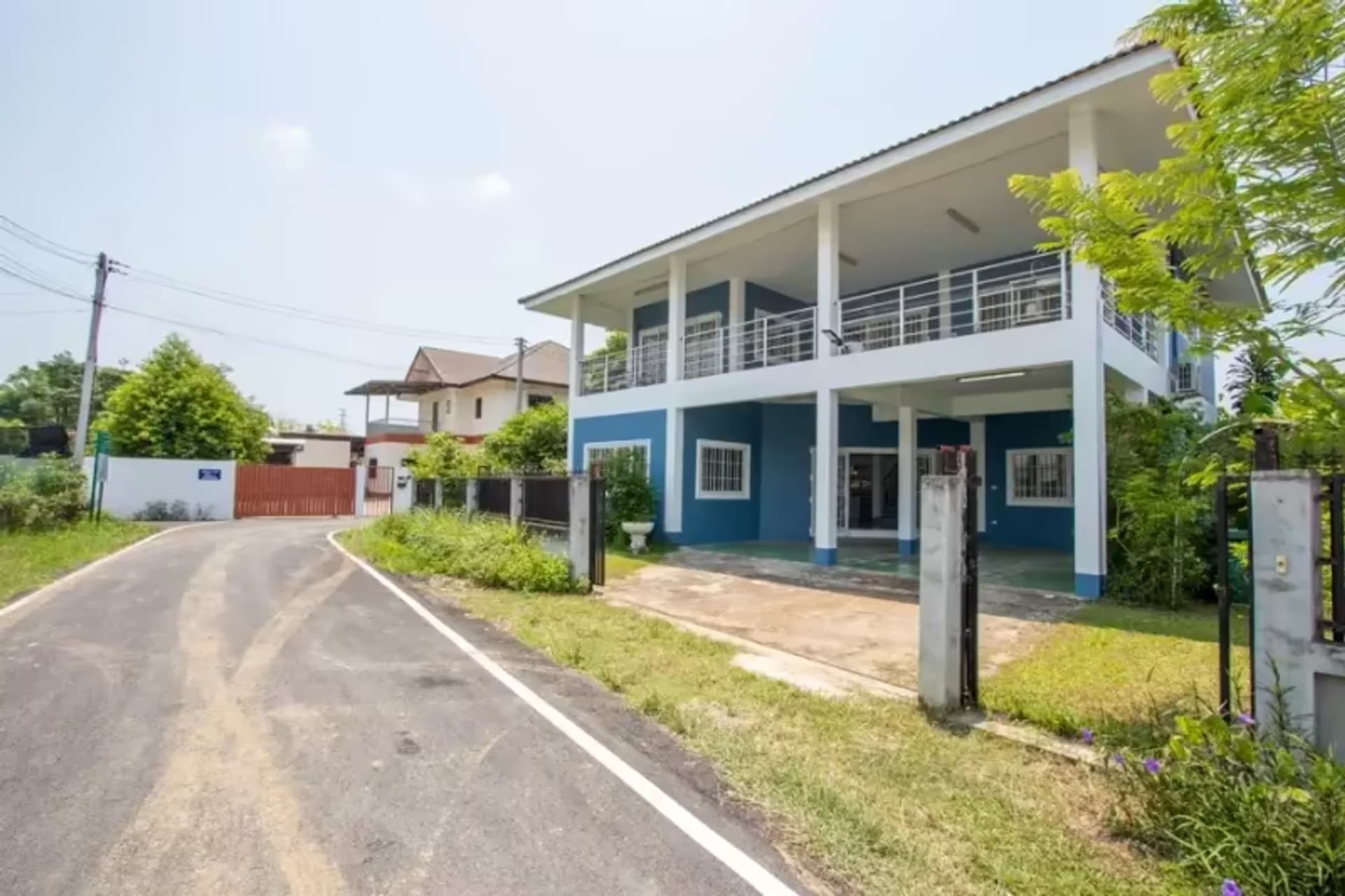 3 Bedroom House - Image 4