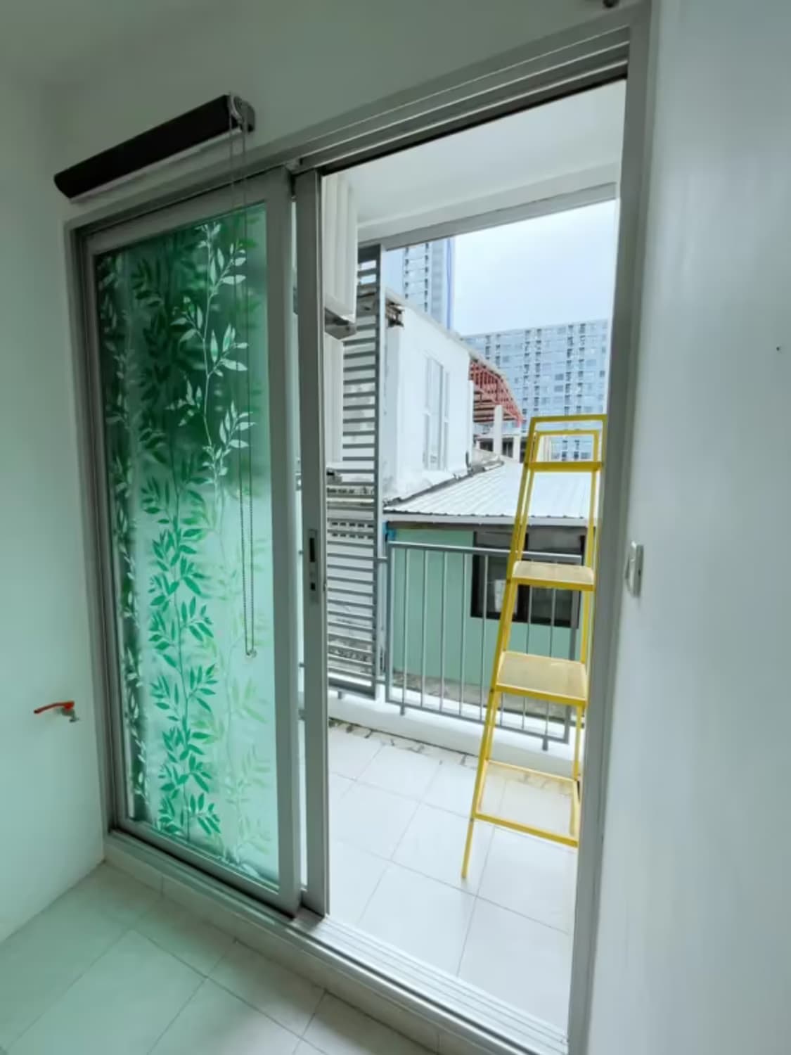 Studio for Sale in Phra Khanong - Image 1