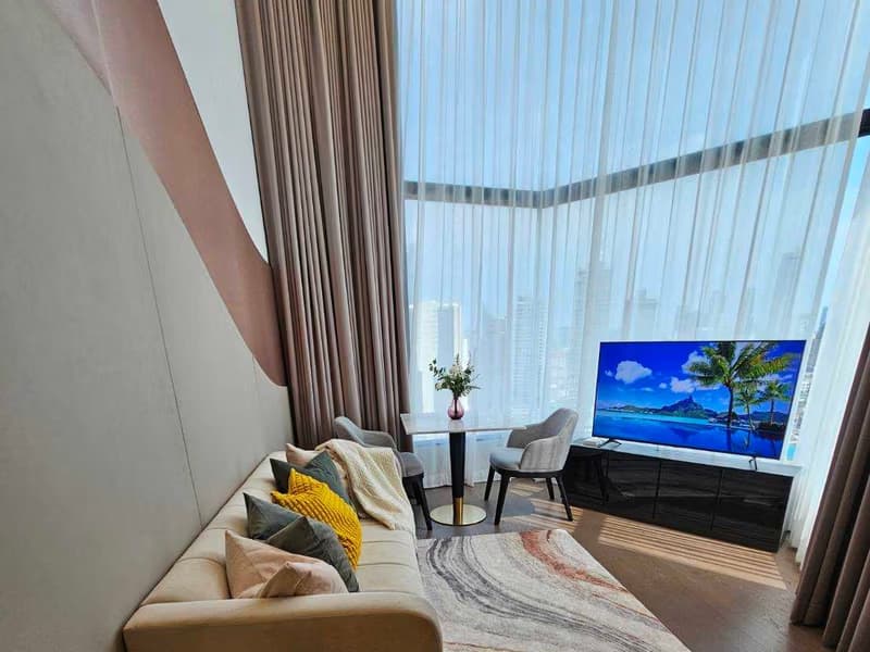 2 Bed Condo for Rent  Near Hua Lamphong MRT