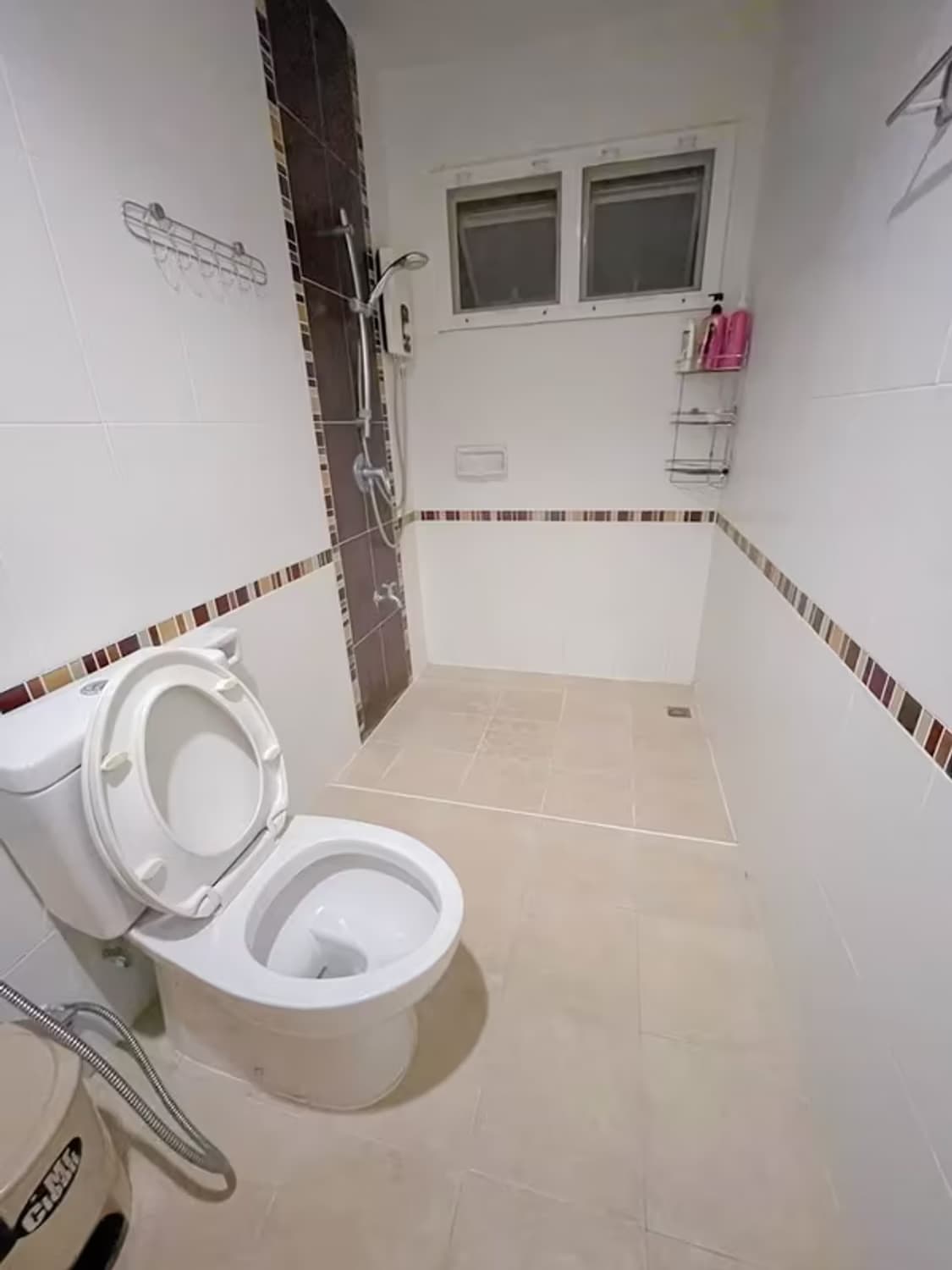 4 Bedroom House - Image 5
