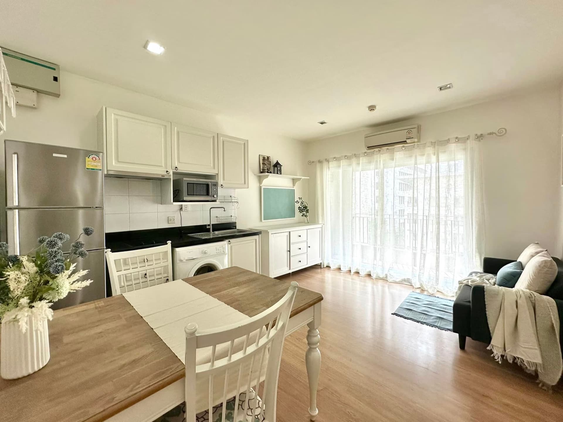 1 Bed Condo for Rent and Sale  Near National Stadium BTS - Image 2