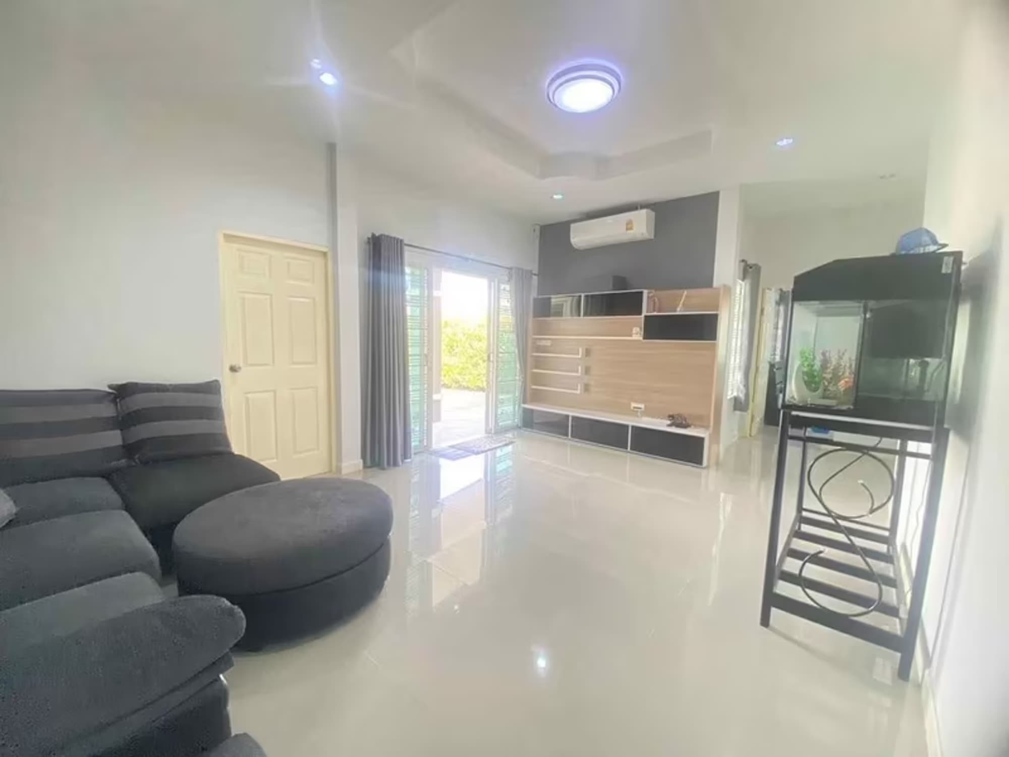 3 Bedroom House - Image 9