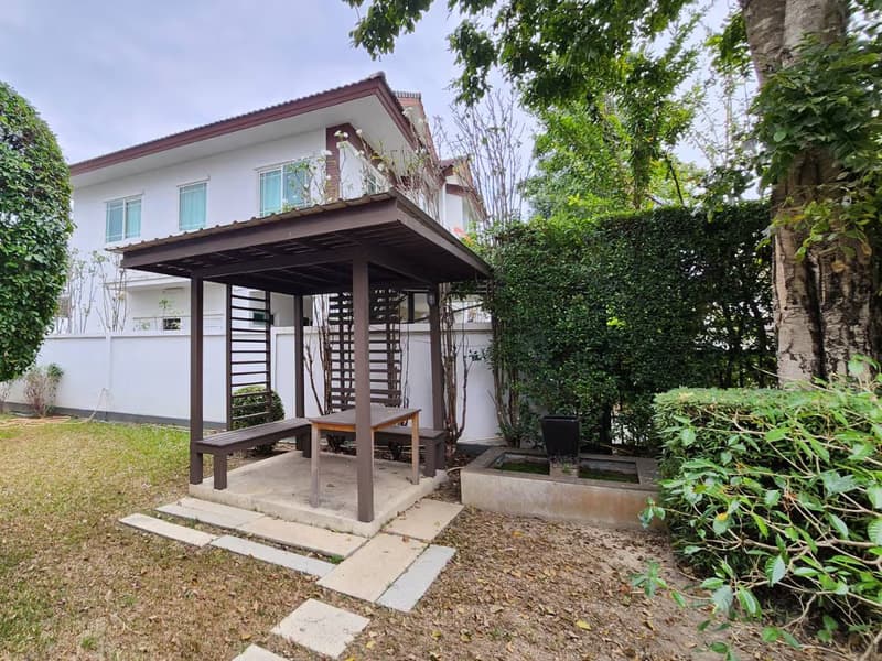 4 Bed House for Rent in Mueang Chiang Mai