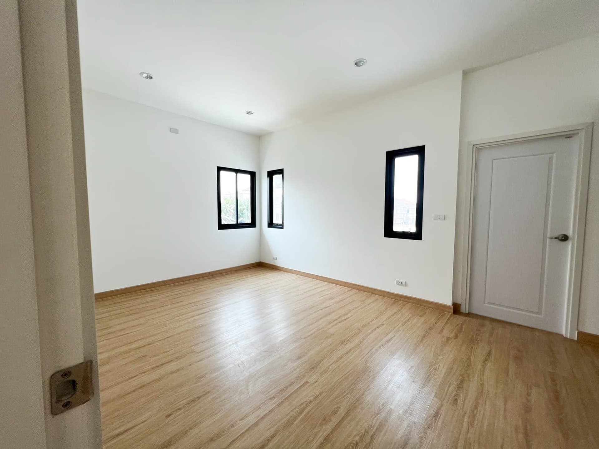 3 ห้องนอน บ้าน สำหรับ ขาย ใน San Sai - Image 12