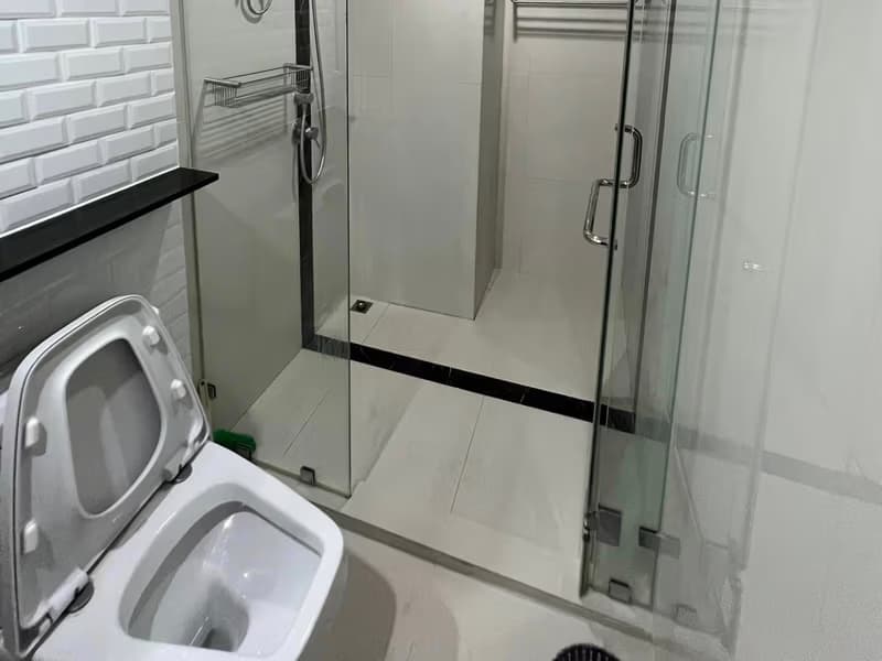 Condo for Rent at Noble State 39