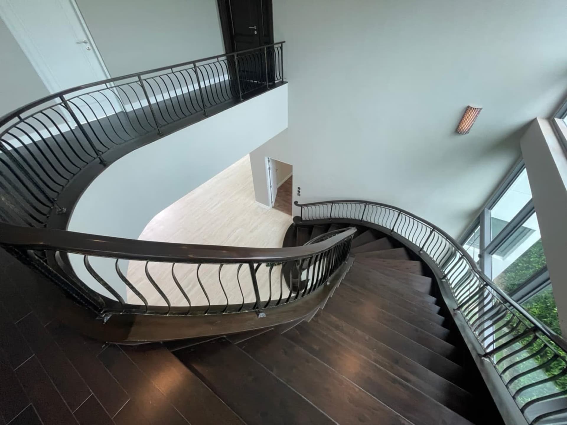 5 Bed House for Sale in Mueang Samut Prakan - Image 9