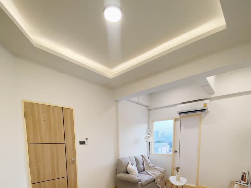 Condo for Sale at Impresstown Condo