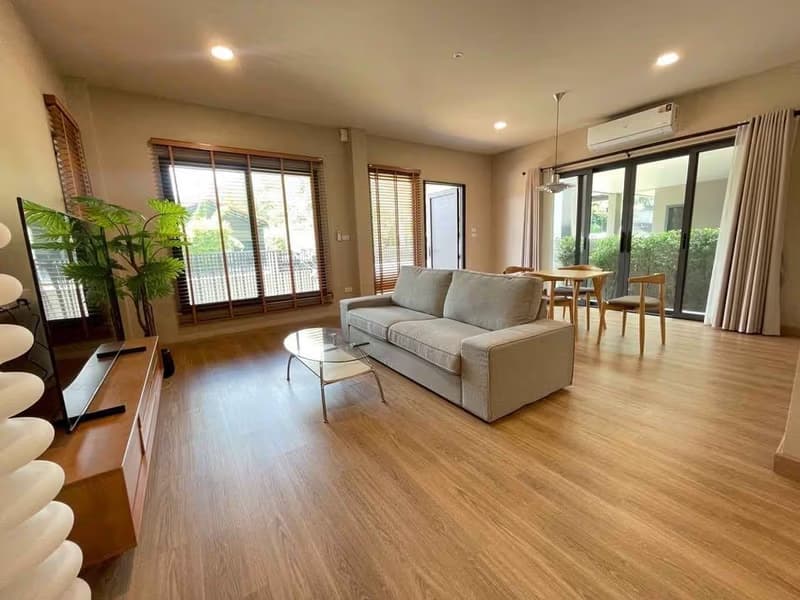 4 Bed House for Rent in Hang Dong