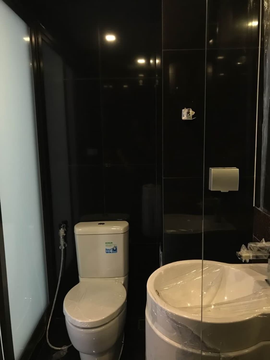 undefined Bed Condo for Rent and Sale in Khlong Toei - Image 5