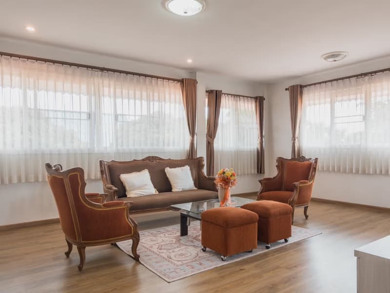 4 Bed House for Rent in Saraphi