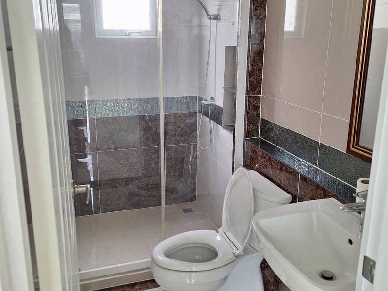 4 Bed House for Sale in Prawet