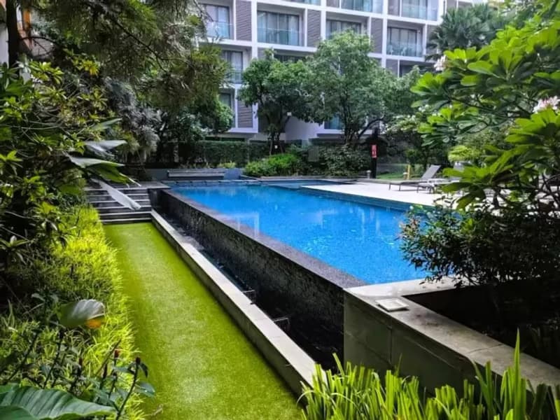 1 Bedroom Condo