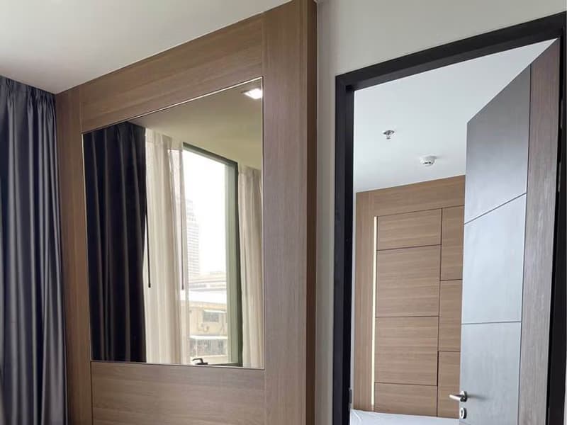 1 Bedroom Condo