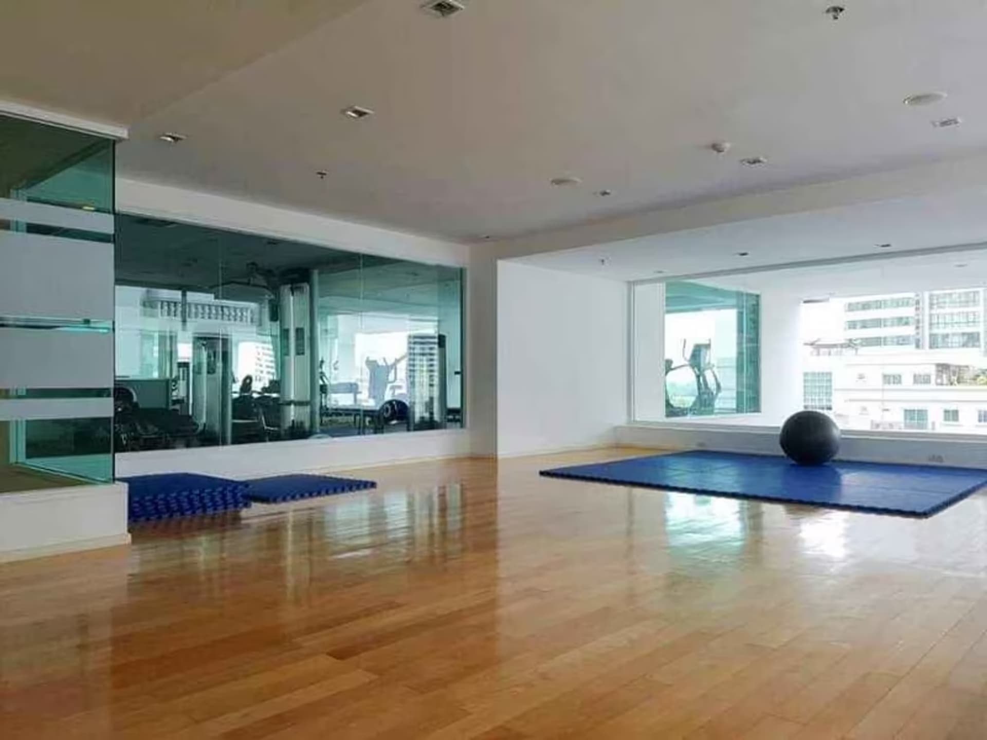  - Image 1