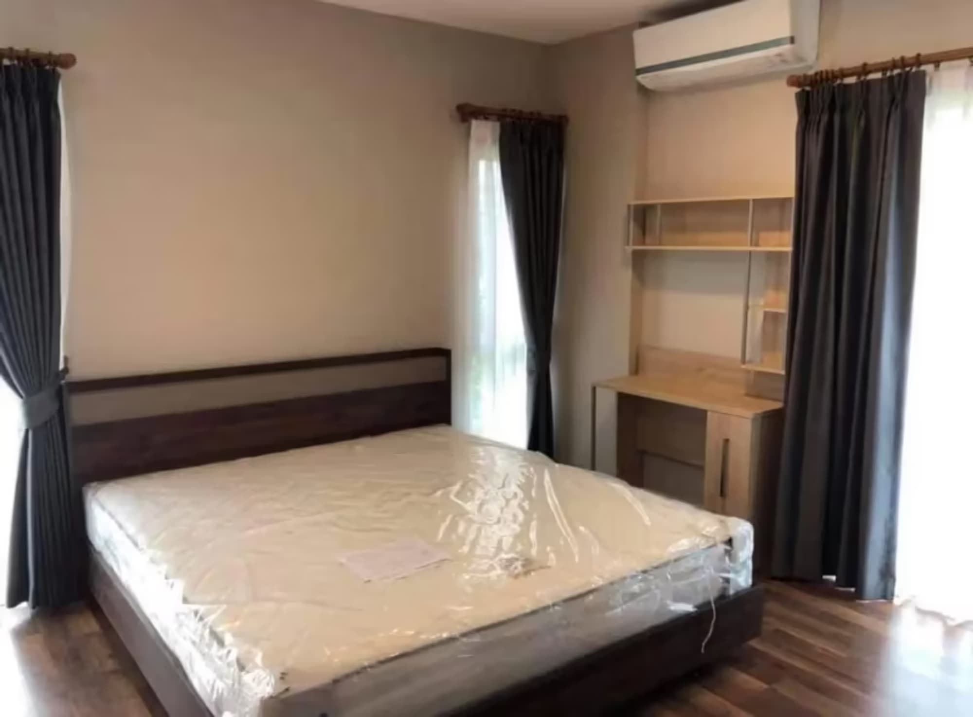3 Bedroom House - Image 2