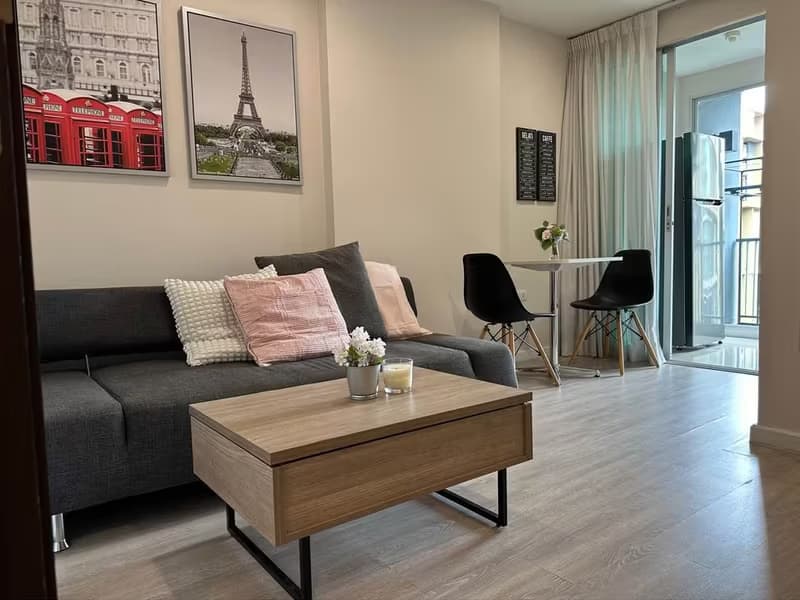 1 Bedroom Condo