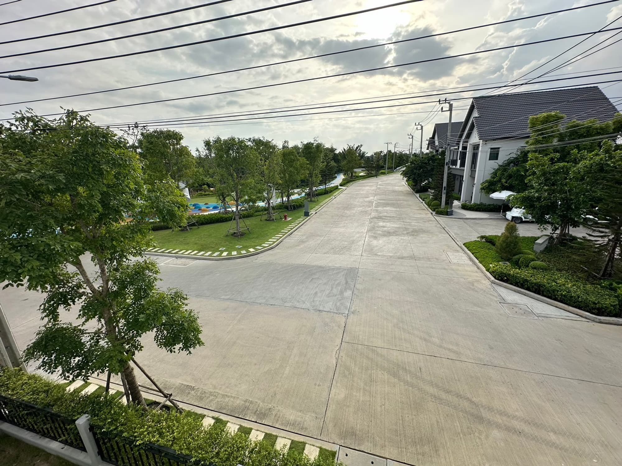 4 Bed House for Rent and Sale in Bang Phli - Image 13