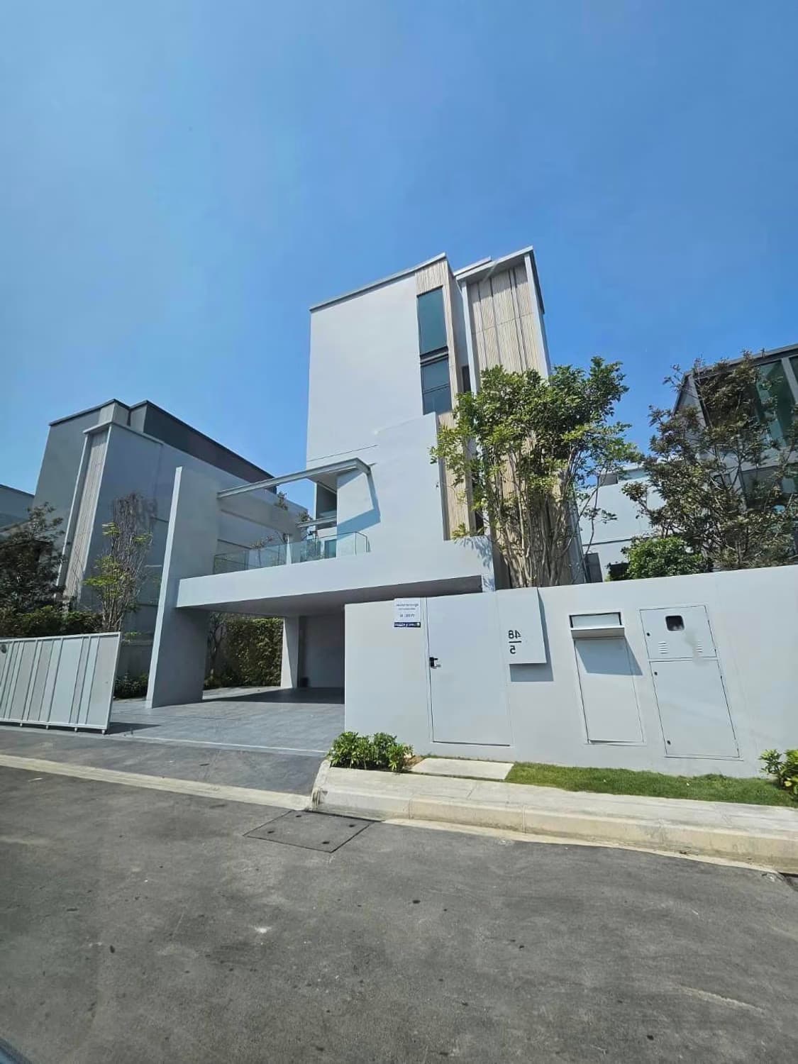 4 ห้องนอน House สำหรับ จำหน่าย ใน สะพานสูง - Image 1