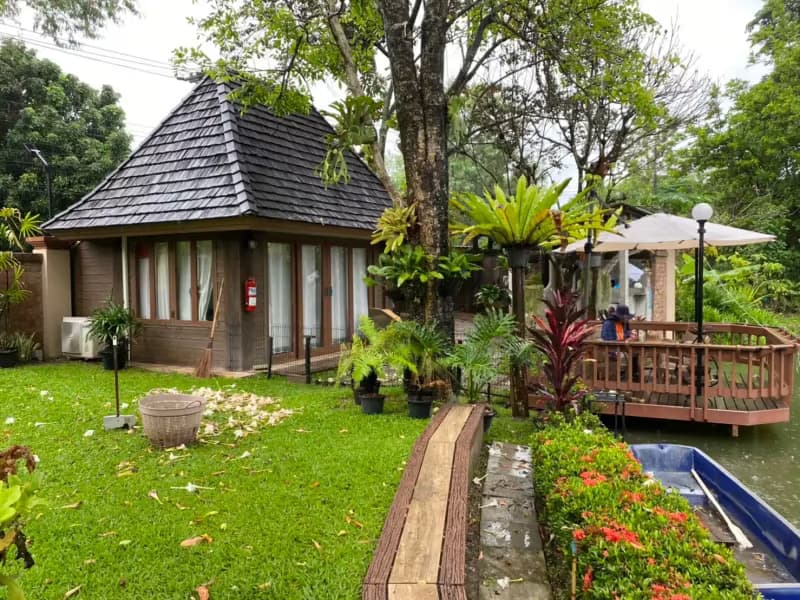 5 Bedroom House