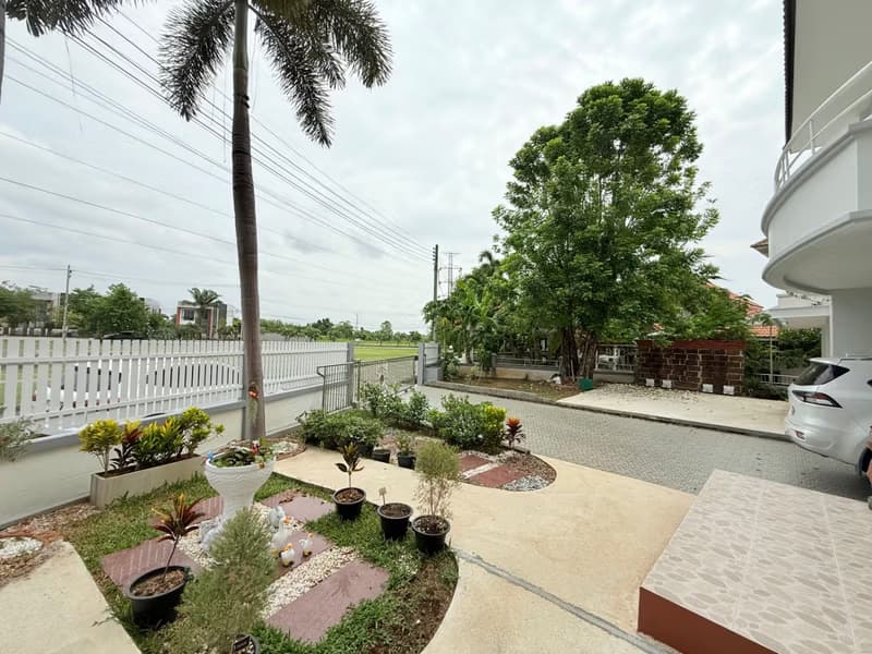 5 Bed House for Rent and Sale in Hang Dong