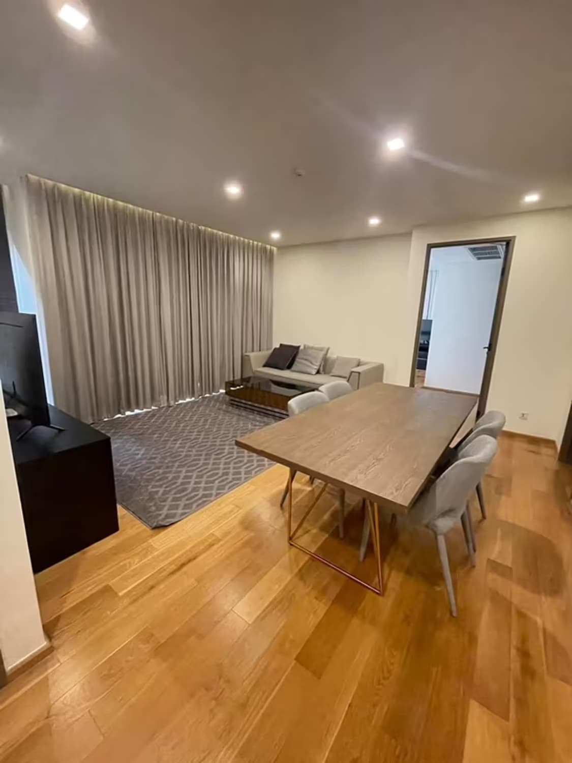 3 Bedroom Condo - Image 1