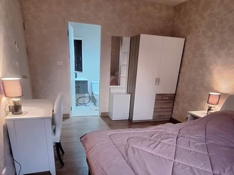 1 Bedroom Condo