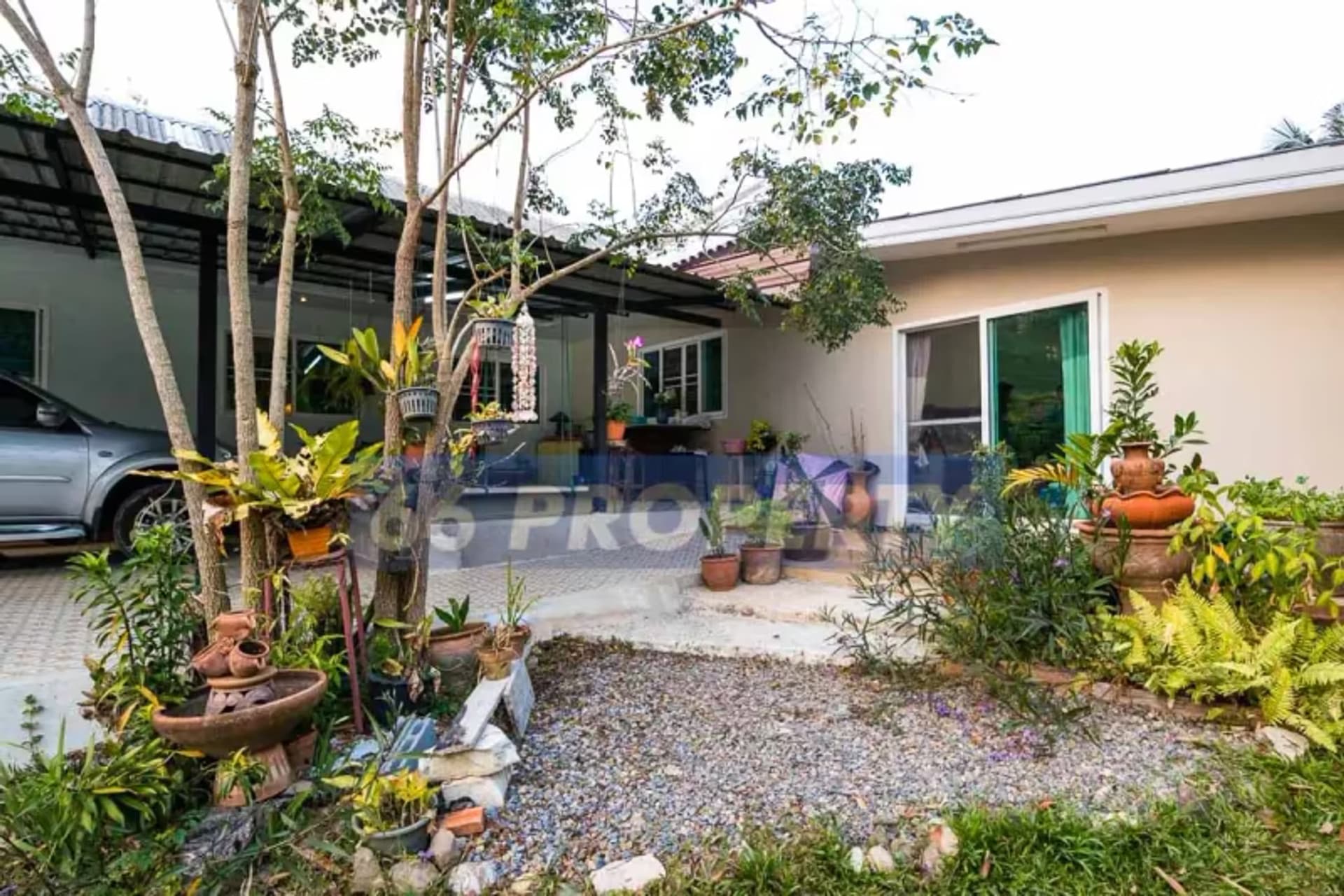 Studio for Sale in  - Image 7