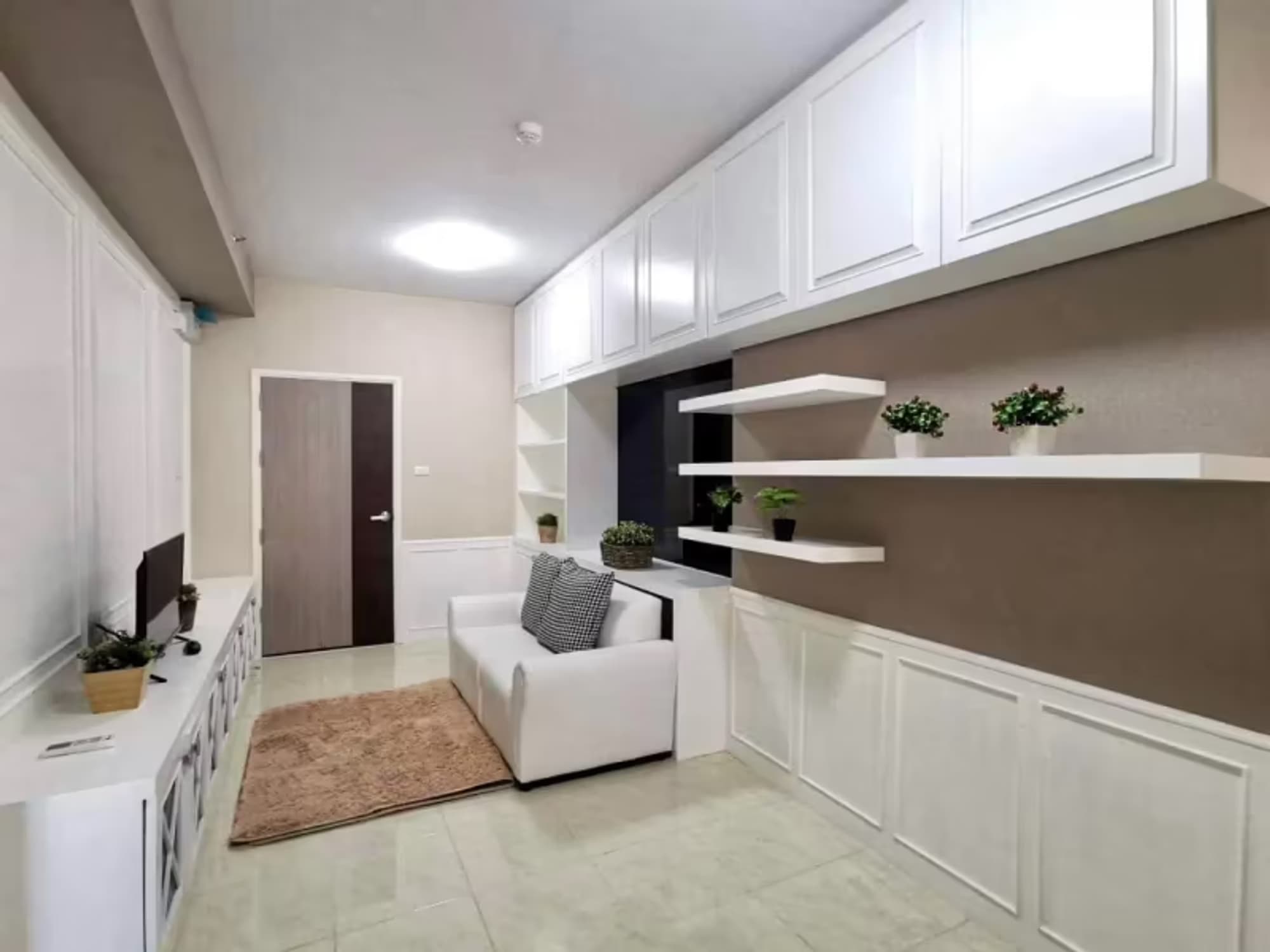 1 Bedroom Condo - Image 6
