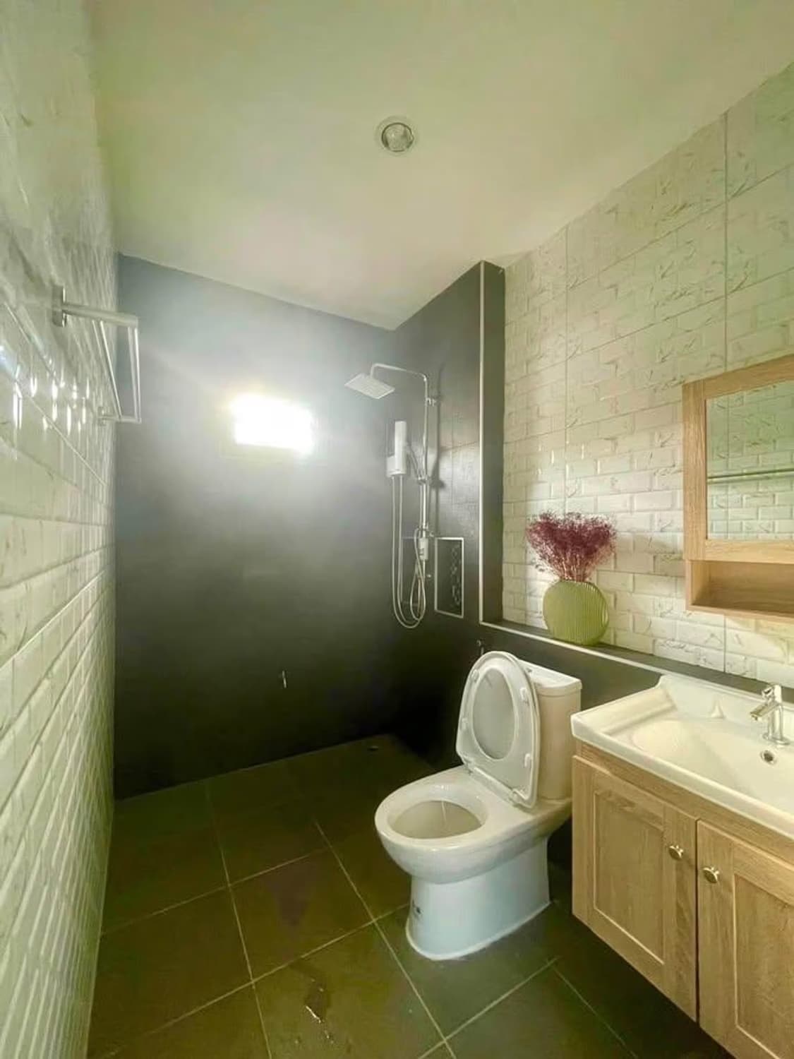 5 Bed House for Rent in San Sai - Image 13