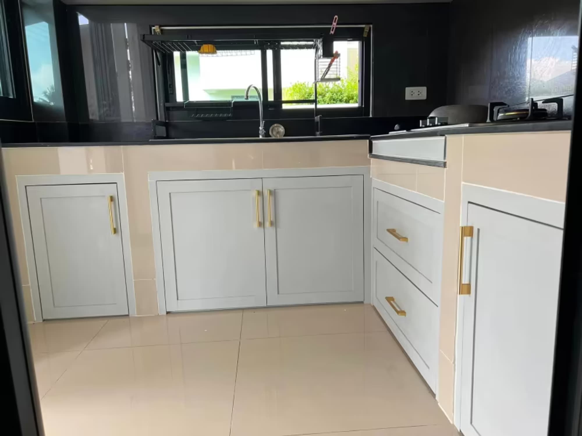 3 Bedroom House - Image 11