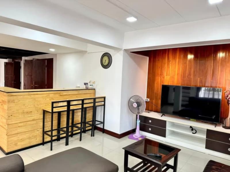 6 Bedroom House for rent in Chiang Mai