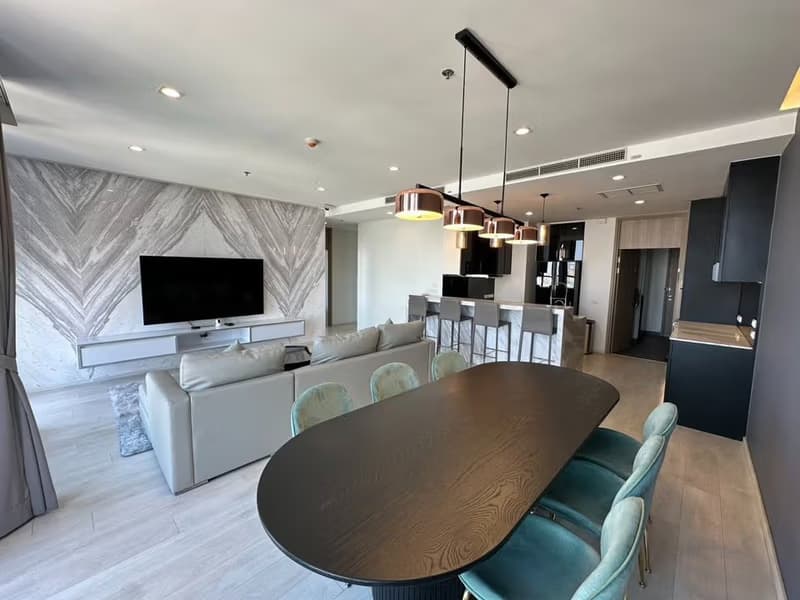 2 Bed Condo for Rent and Sale in Pathum Wan