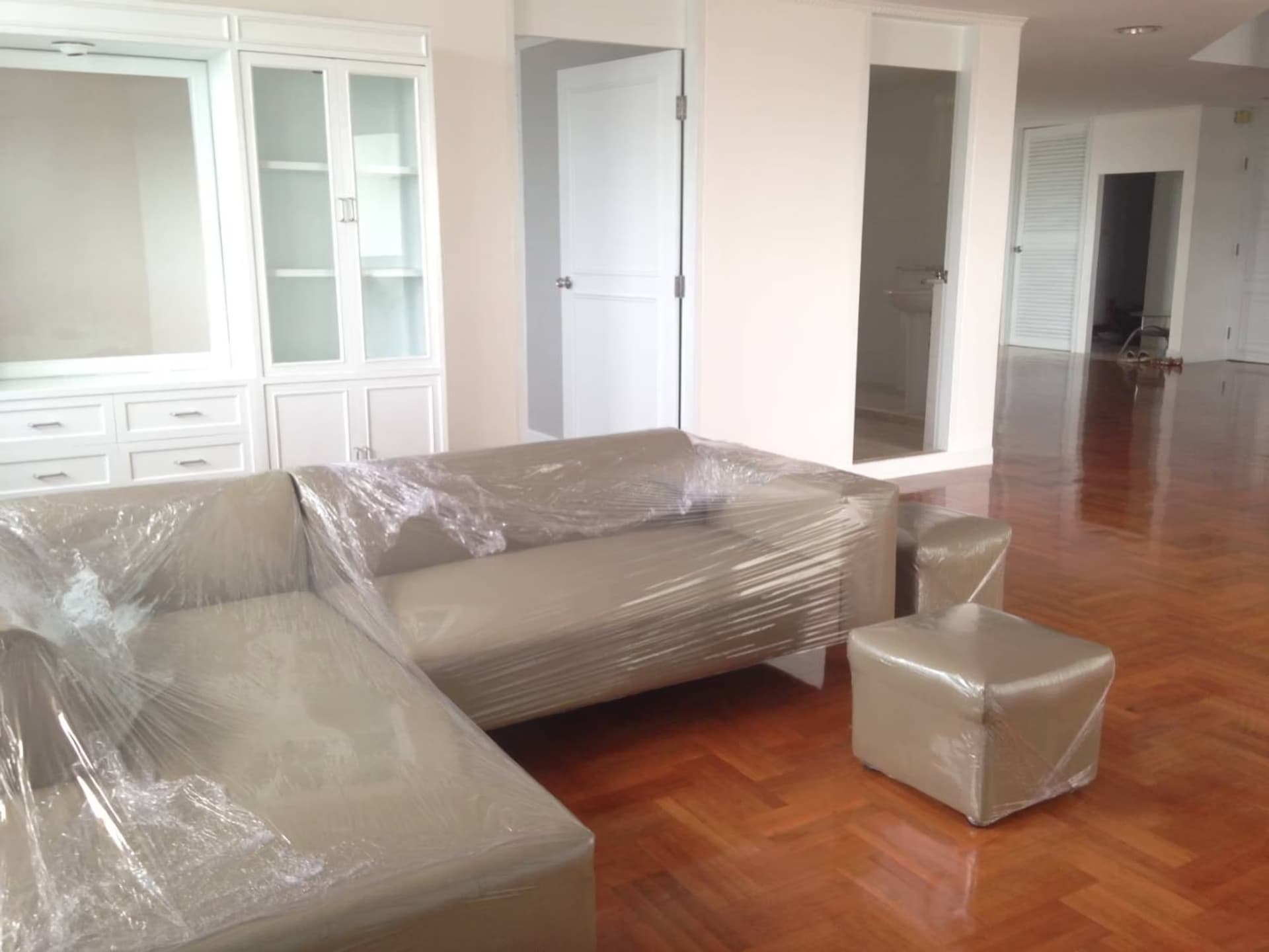 3 Bed Condo for Rent and Sale in Watthana - Image 1