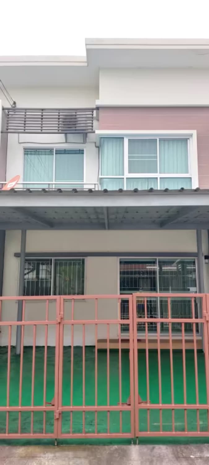 3 Bedroom House - Image 1