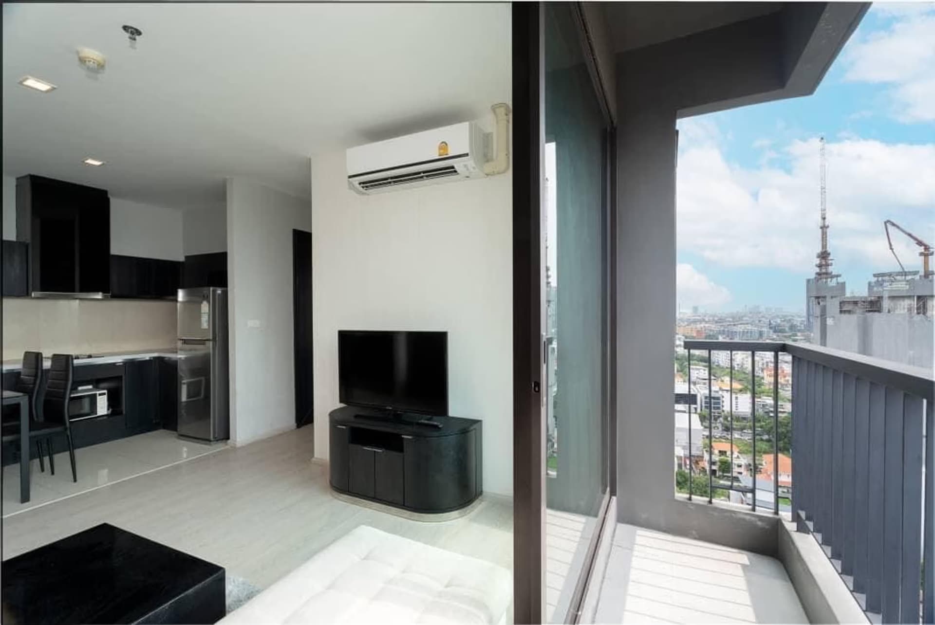 2 Bed Condo for Rent and Sale in Khlong Toei - Image 12