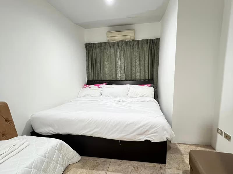 2 Bed Condo for Rent in Ratchathewi